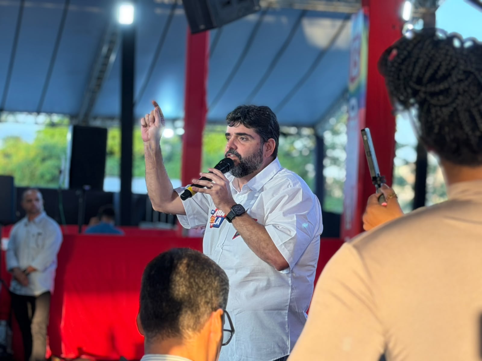 “A vitória de Lula é a vitória de cada prefeito, de cada liderança aqui”, exalta Adolpho Loyola