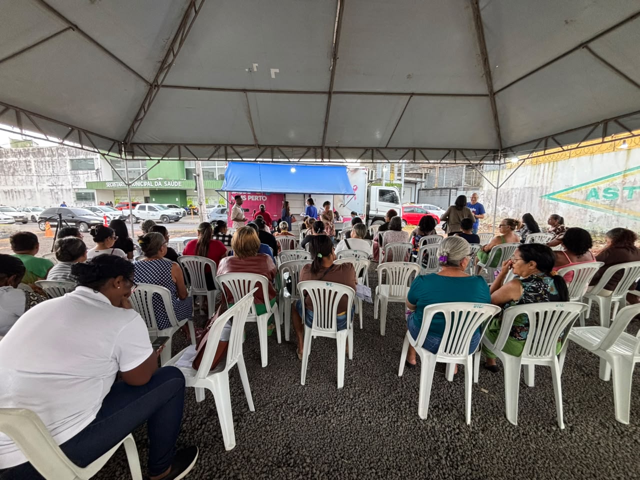 Carreta da Mamografia inicia atendimentos com meta de realizar 140 exames diários em Alagoinhas