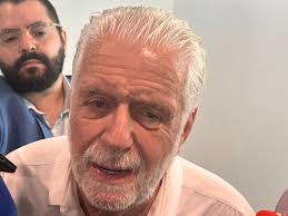 Defesa de Jaques Wagner contesta reportagem do Estadão e afirma que venda de imóvel começou a ser negociada em 2024