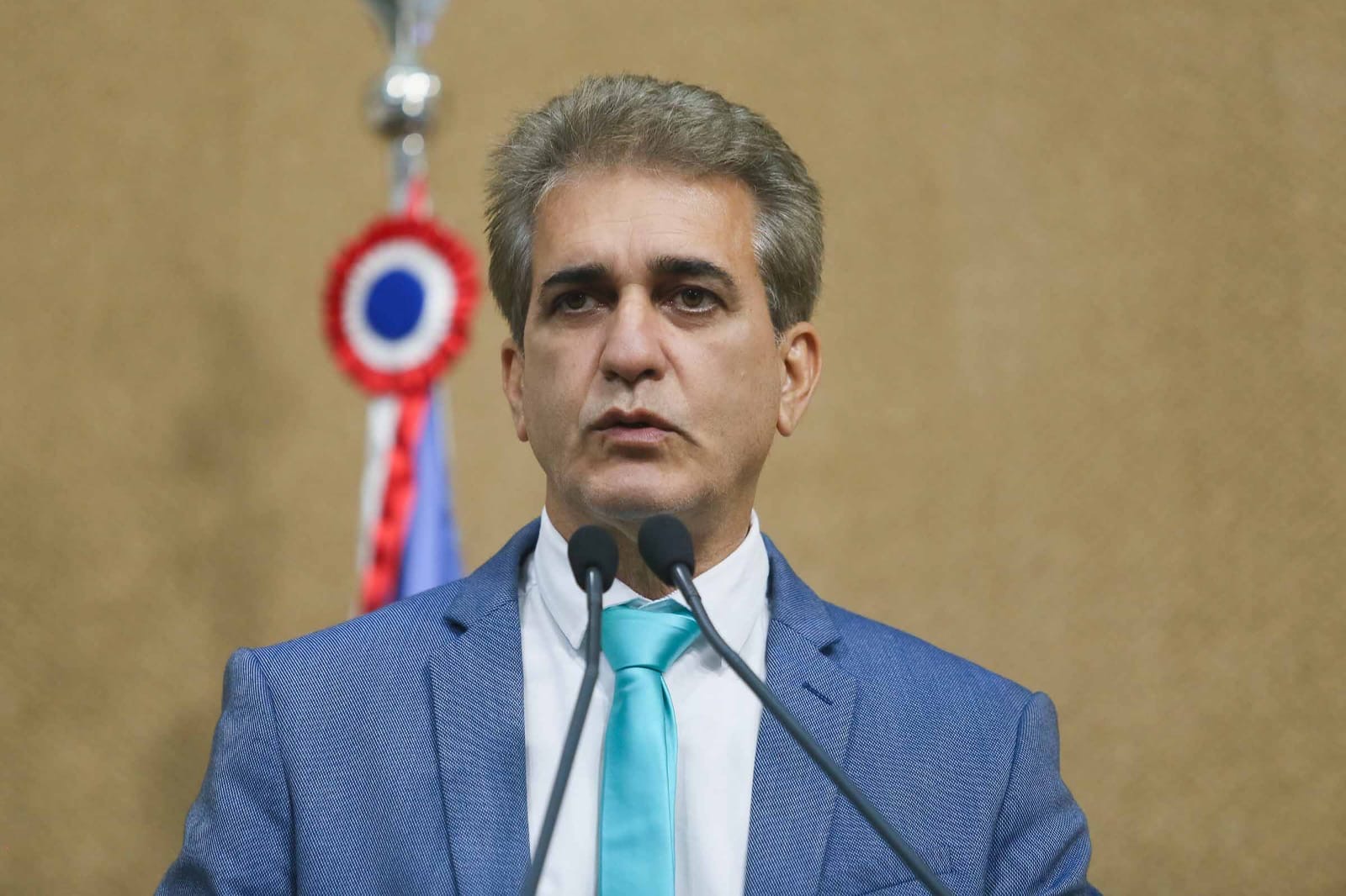 Deputado rebate críticas de Zé Ronaldo e cobra hospital municipal prometido para Feira de Santana