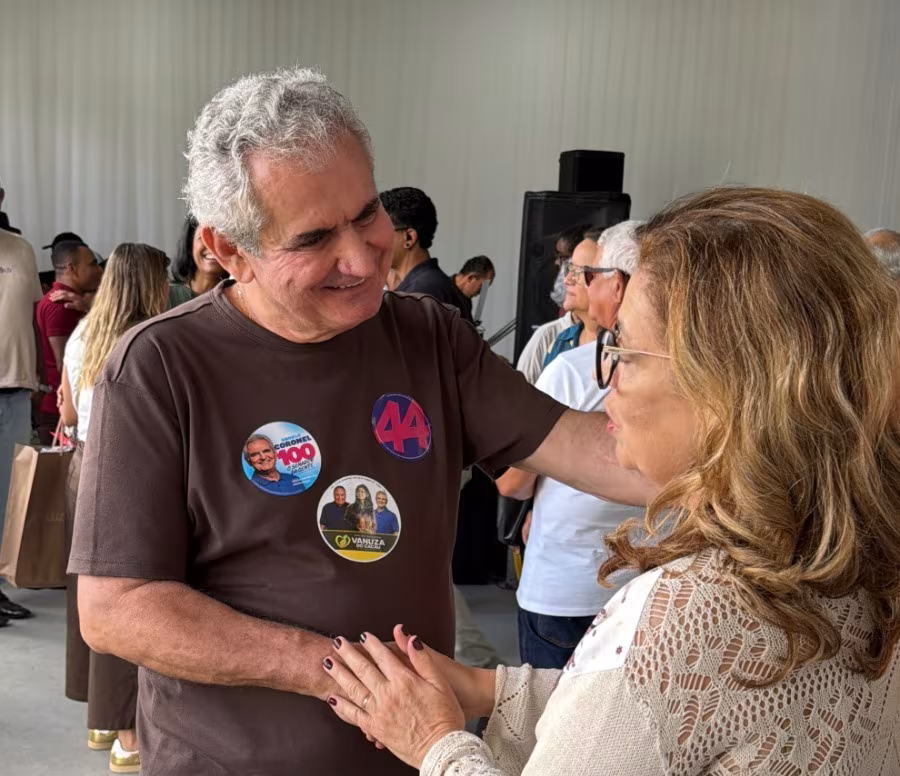 "Nunca fui senador chapa-branca", dispara Angelo Coronel