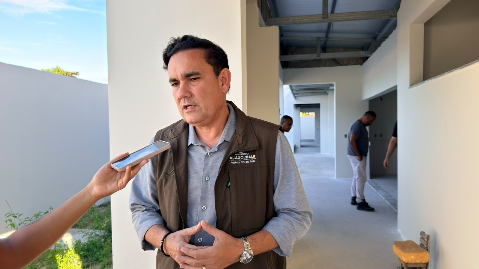 "Obra importante que fortalece a política da nossa gestão de ampliar a oferta de vagas em creches no município", diz prefeito de Alagoinhas Gustavo Carmo