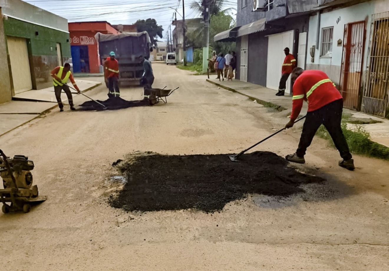 Porto Seguro: Operação tapa-buracos chega ao Parque Ecológico e melhora a infraestrutura do bairro