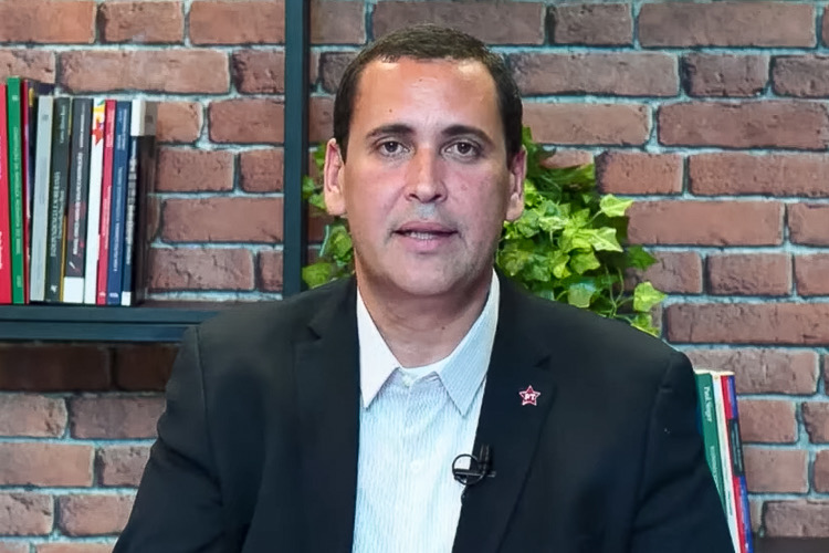 PT reage a carta de Bolsonaro: “O Brasil quer saber onde está o contrato e aonde foi parar o dinheiro do Master?”