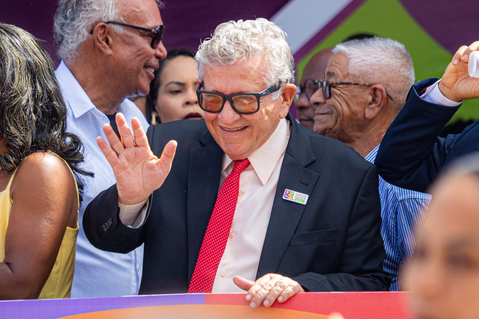 "Reafirmamos a identidade do nosso povo e da nossa cultura", celebra Luiz Caetano durante o 7 de Setembro em Camaçari