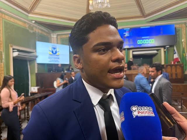 Sandro Filho denuncia "atentado" do MST em prédio do Governo da Bahia e acusa gestão estadual